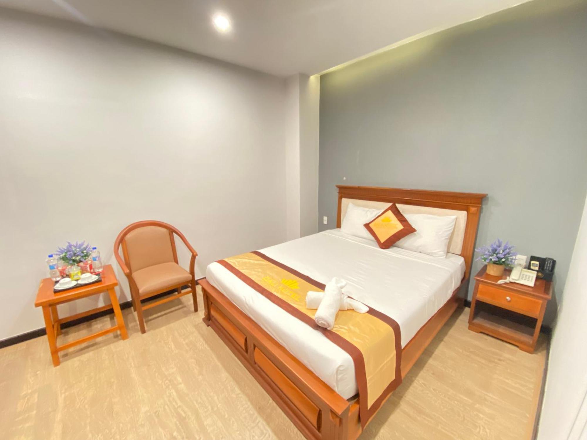 Cali Hotel Quy Nhon Exterior photo