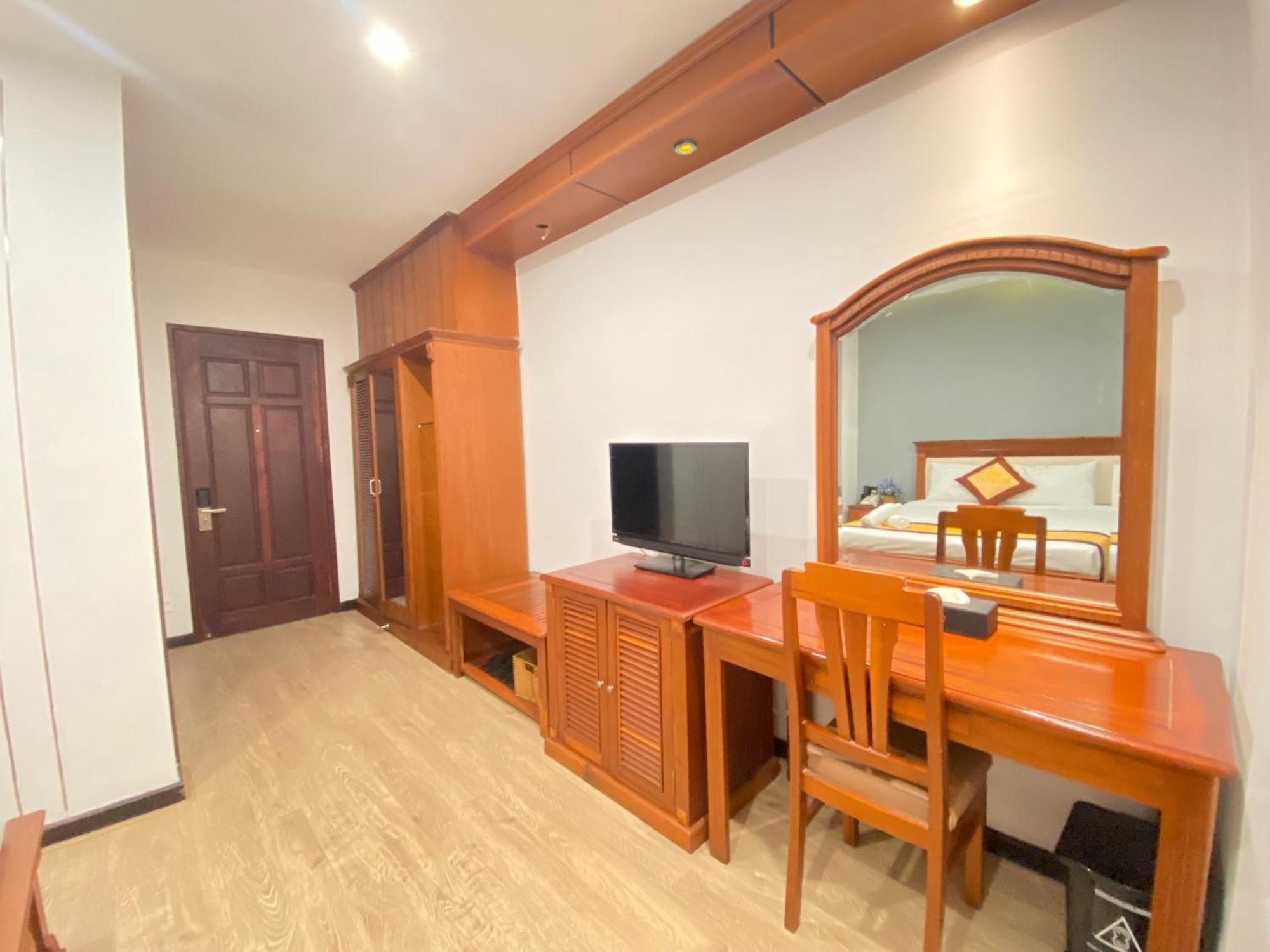 Cali Hotel Quy Nhon Exterior photo